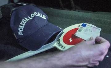 VALDAGNO. Guida per 5 anni senza patente. Multa di 10 mila euro e tre denunce