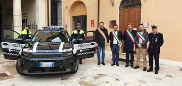 VALDAGNO. Polizia locale smart. In dotazione anche l'auto elettrica